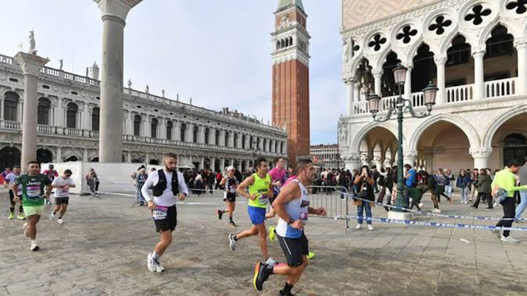 40ª Wizz Air Venicemarathon, record di Kwemoi tra le donne vince la Jerono.